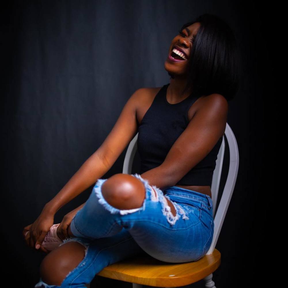 Meet your Posher, Simone